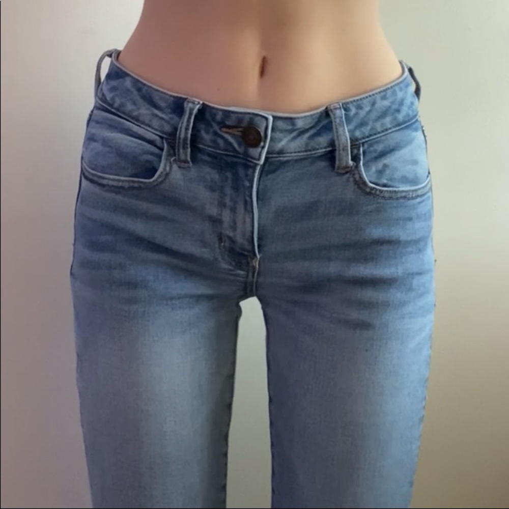 medium/light wash low rise jeans